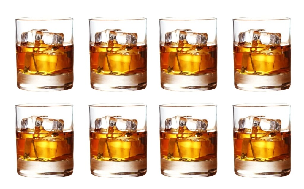 UÍSQUE DUPLO COM GELO – ALEXANDRE MELO