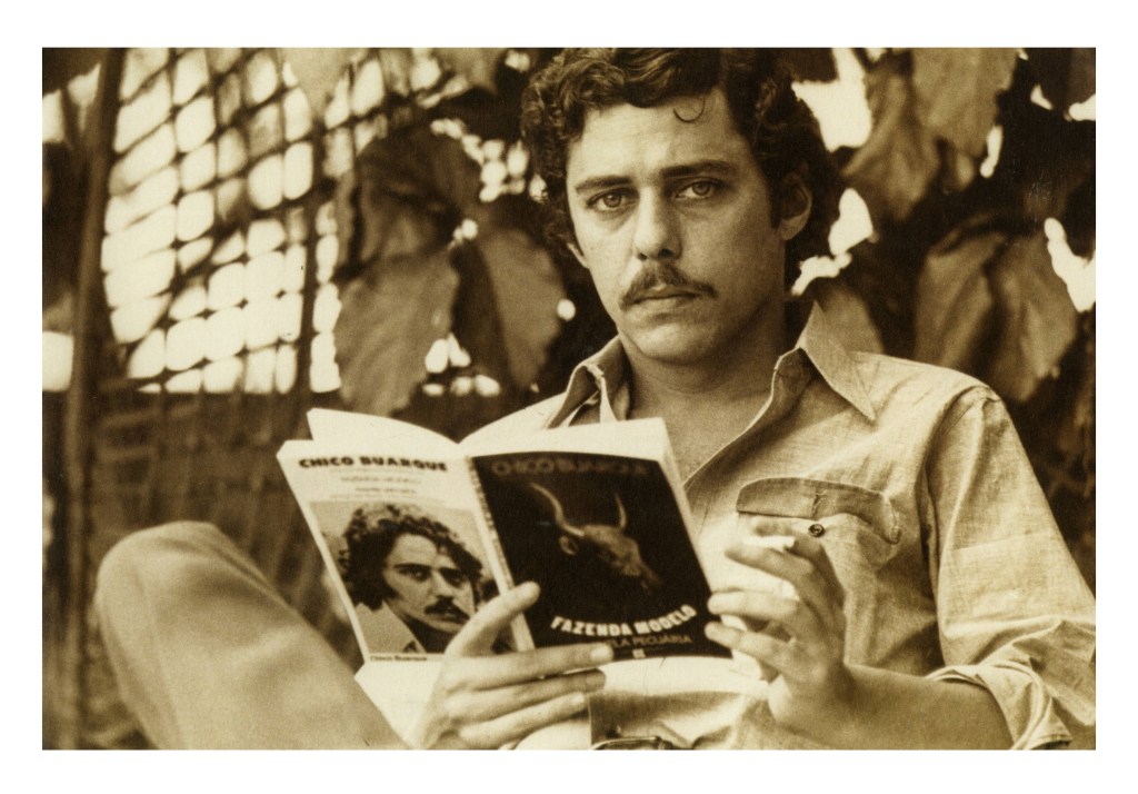 O SILÊNCIO DA REVOLUÇÃO – ADRIANO B. ESPÍNDOLA SANTOS