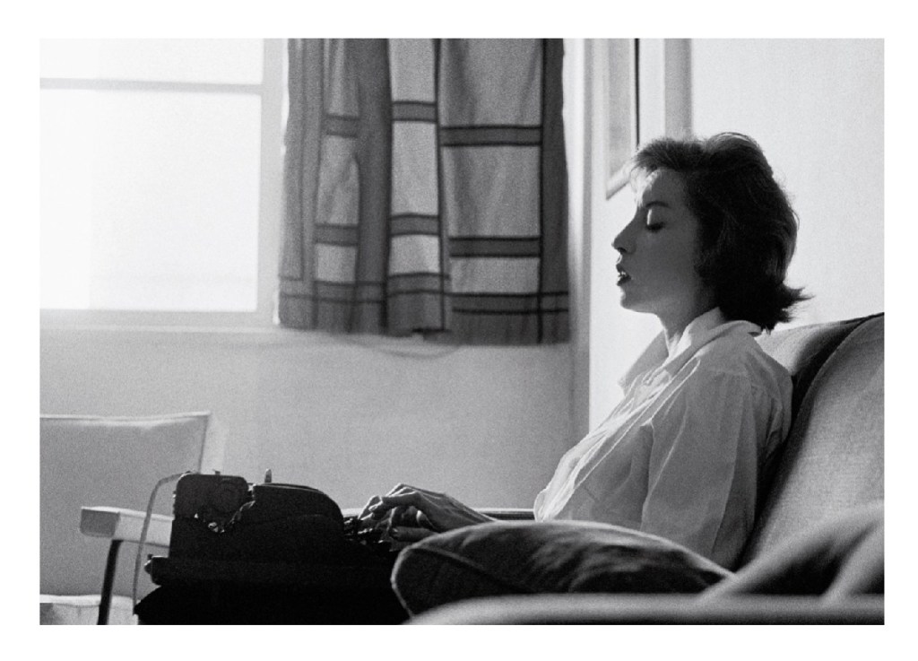 ESTOU MUITO CANSADA – ADRIANO B. ESPÍNDOLA SANTOS