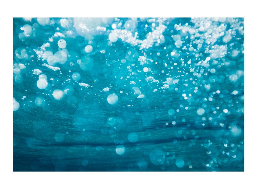 POEMAS PRAIEIROS – THÁSSIO FERREIRA